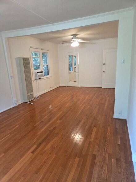 Master bedroom - 1009 Havenhurst Dr