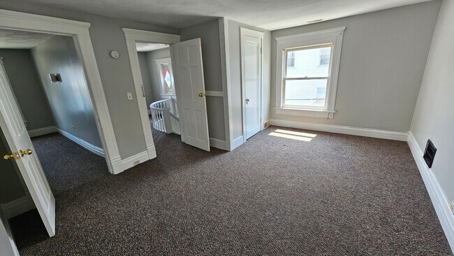 Building Photo - 50 N Gamble St