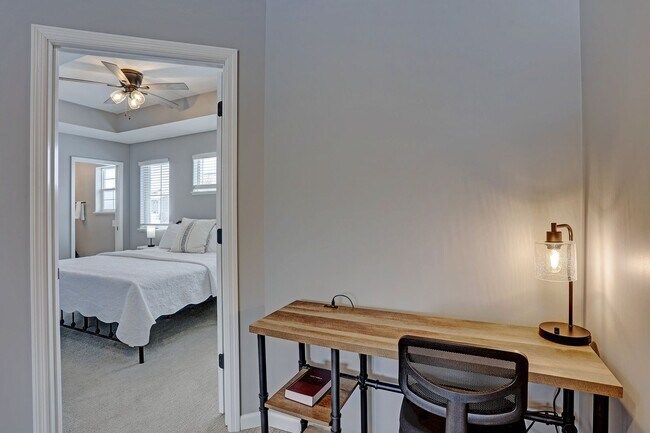 Building Photo - New-Willow Cascades Townhomes!