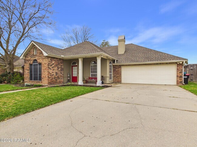 Building Photo - 430 Planters Row