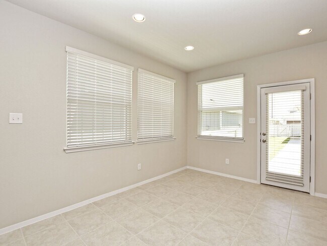 Building Photo - 3 BR/2 BA - 1437 SF in KYLE - Casseta Ranch!