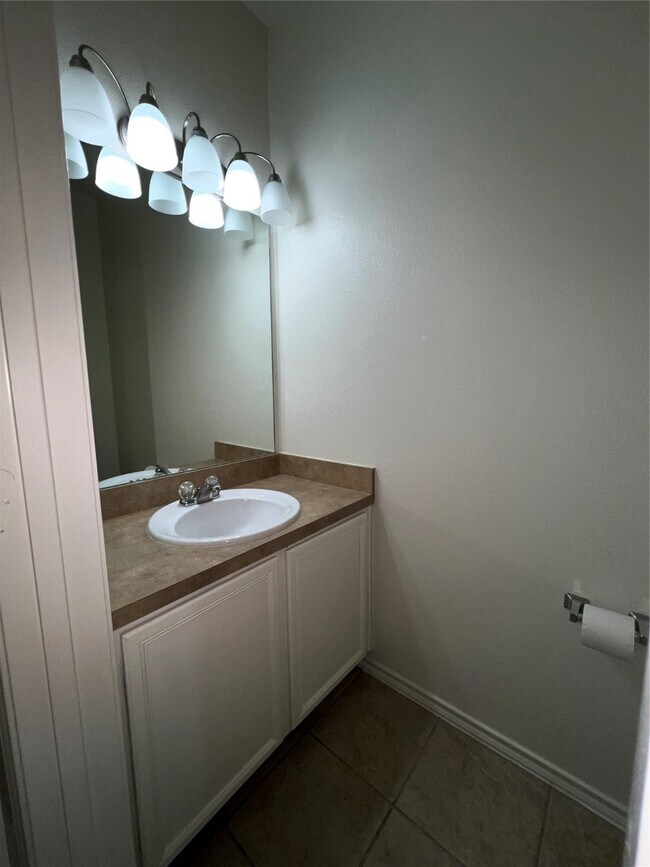 Building Photo - 18823 S Lyford Dr