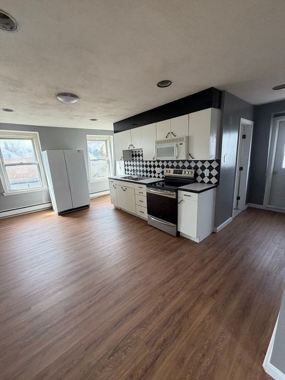 Building Photo - 5 Washington Square