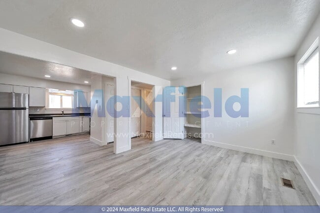 Building Photo - North Salt Lake 2 BD 1 BA - $500.00 Security Deposit OAC -Brookside Lofts Unit 18