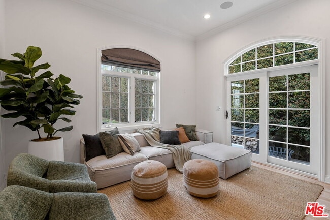 Building Photo - 280 Homewood Rd