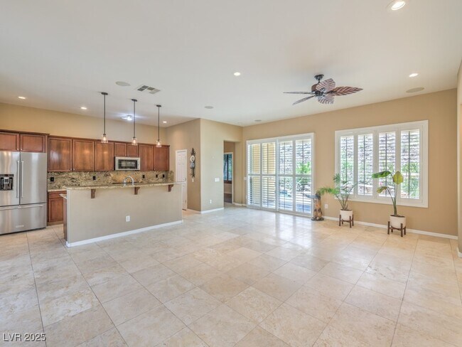 Building Photo - 25 Gladewater Dr