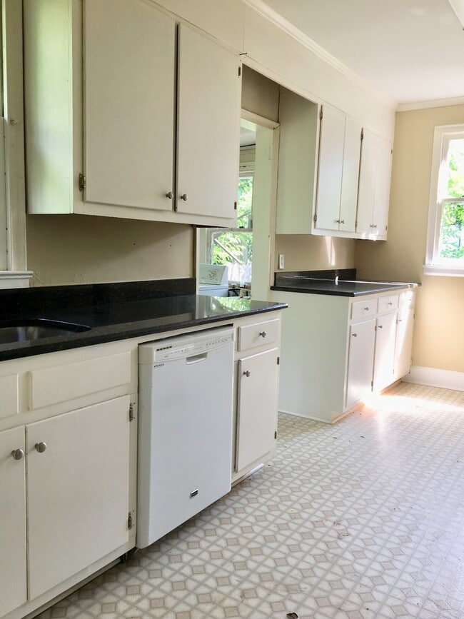 Building Photo - Olympia