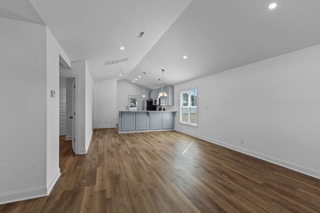 Building Photo - New Construction!