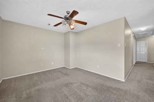 Building Photo - 5006 Mossy Bridge Dr
