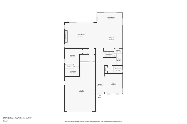Building Photo - Model-Perfect 5 Bedroom Home in Valencia!