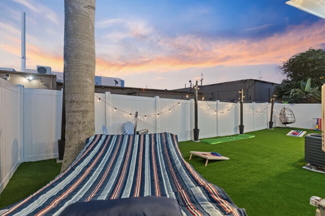 Building Photo - 79 S Brevard Ave