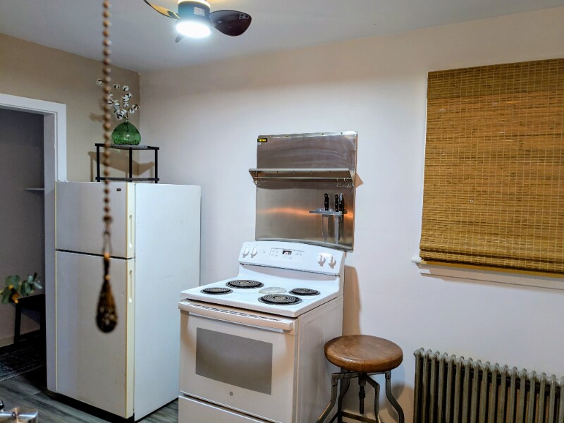 Building Photo - 2274 S Market St