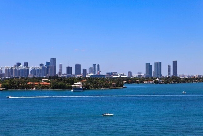 Building Photo - 1000 West Ave