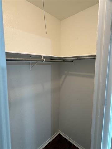 Building Photo - 2402 Leslie St