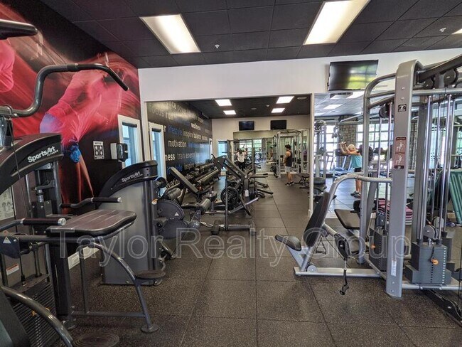 Building Photo - 1301 Speer Blvd