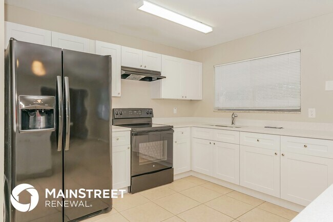 Building Photo - 241 Manth Ave