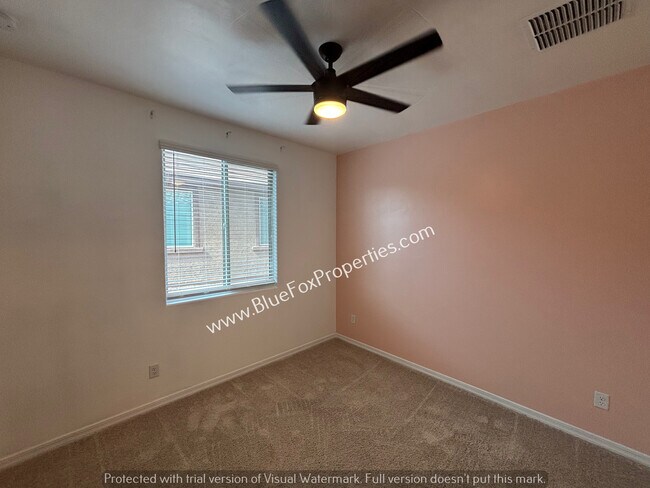 Building Photo - 13384 E Knipe Pl