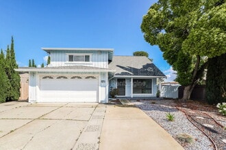 Building Photo - 2216 Placer Dr