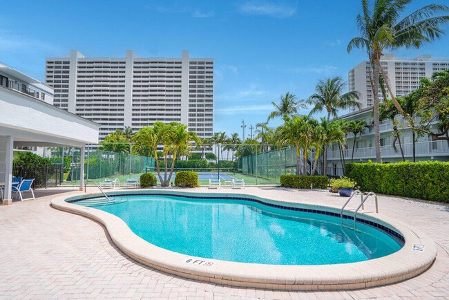 Building Photo - 2679 S Ocean Blvd