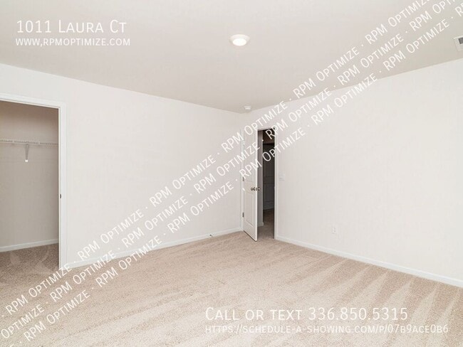 Building Photo - 1011 Laura Ct