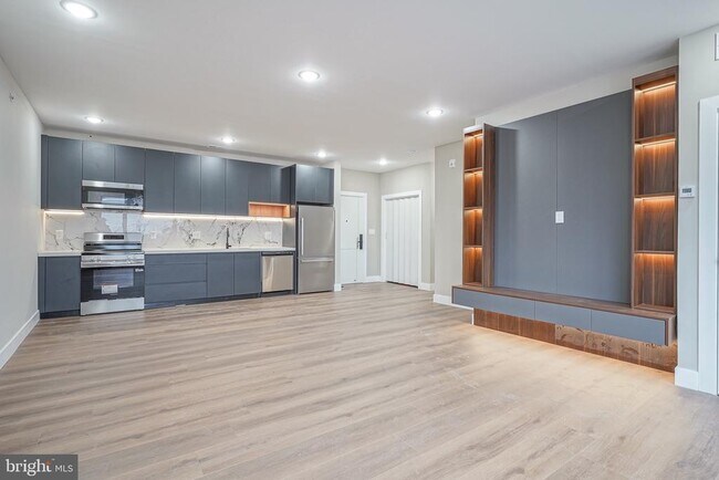 Building Photo - 4432 Wingate St