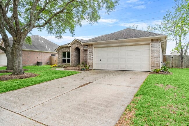 Building Photo - 1243 Willow Branch Dr