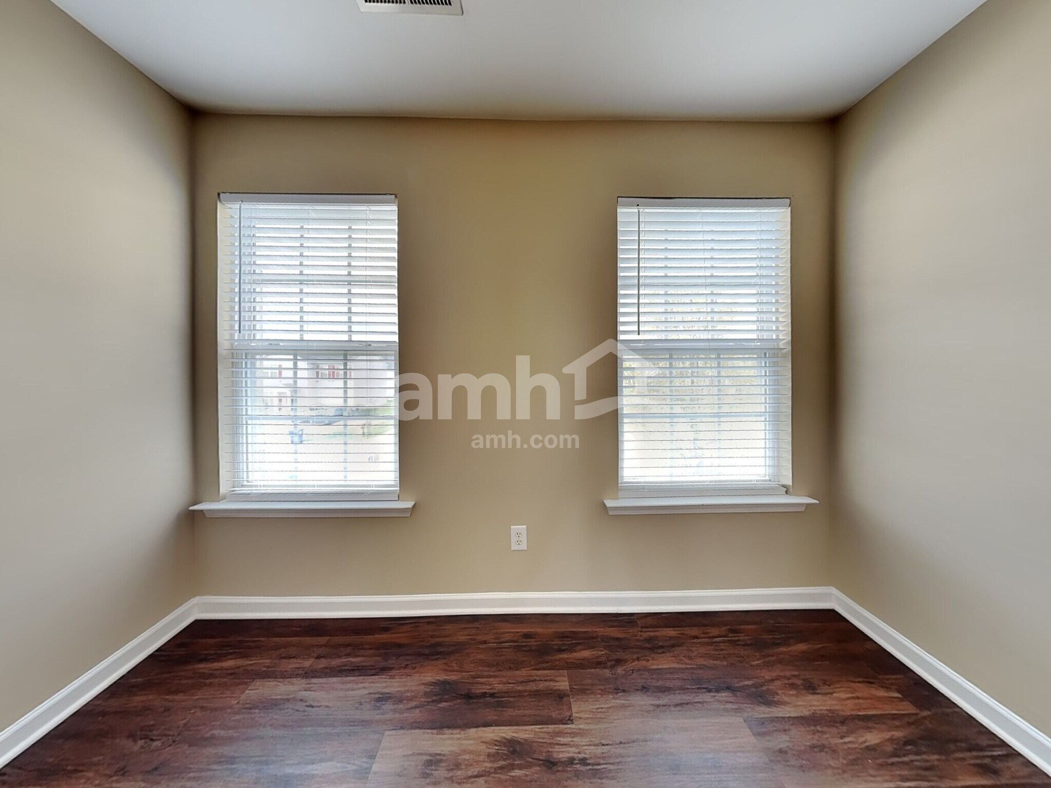 Building Photo - 2308 Sage Crossing Rd