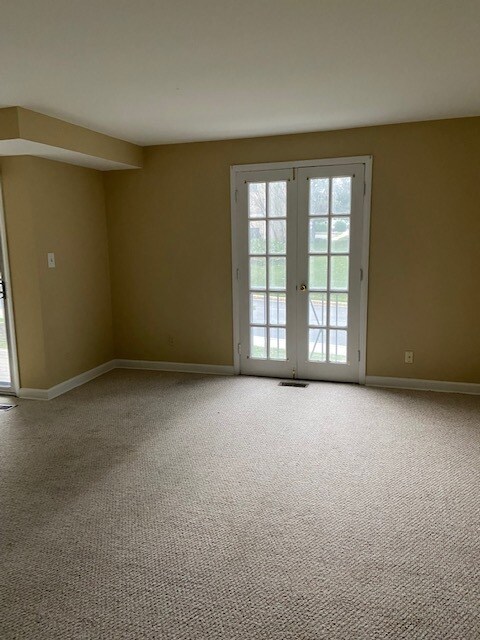 Building Photo - 382 Homeland Southway