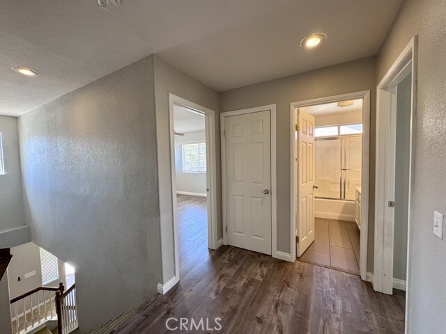 Building Photo - 37876 Amberleaf Ct