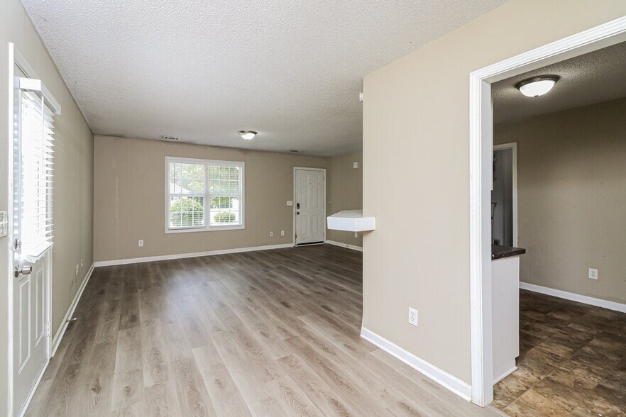 Building Photo - 461 Prometheous Way