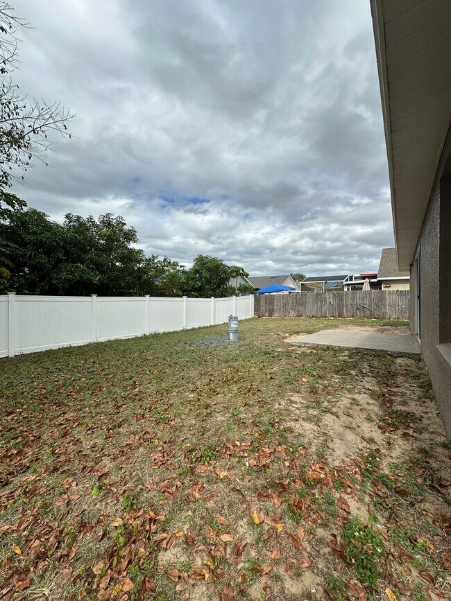 Building Photo - Nice 3 Bedroom 2 Bath Home in Wellington subdivision in Davenport