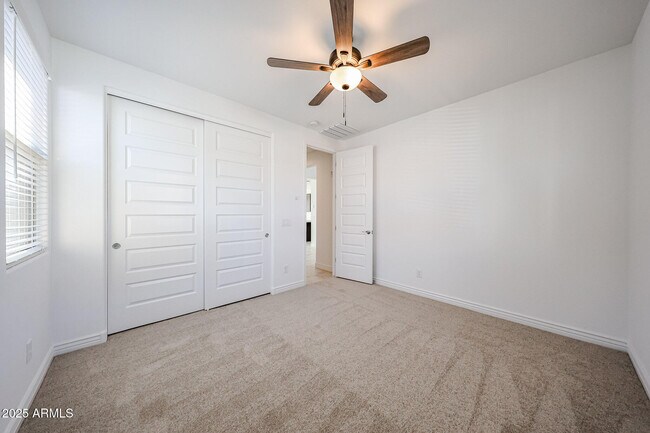 Building Photo - 14759 W Cottontail Ln