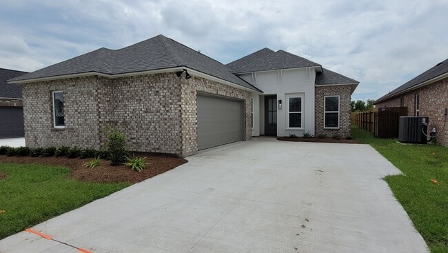 Building Photo - Beautiful 4 bedroom in Baton Rouge