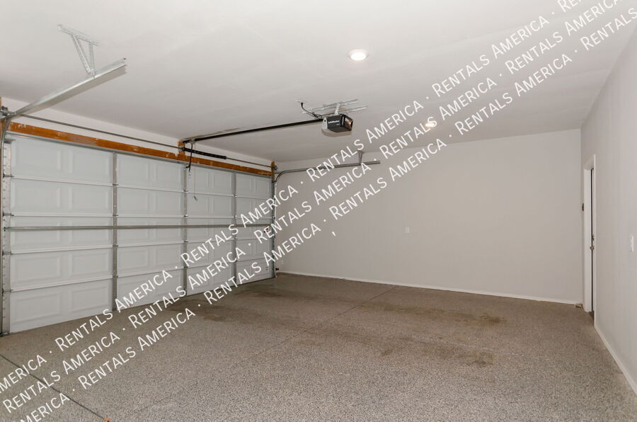 Building Photo - 5631 S Ruby Quin Pl