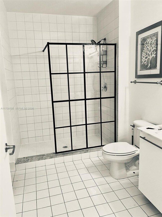 Building Photo - 888 Biscayne Blvd