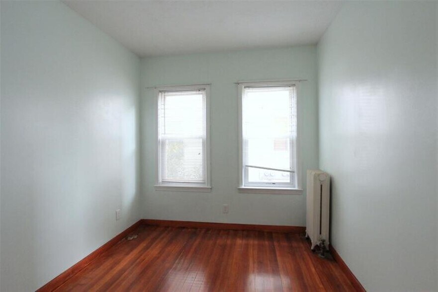Building Photo - 25 Belknap St