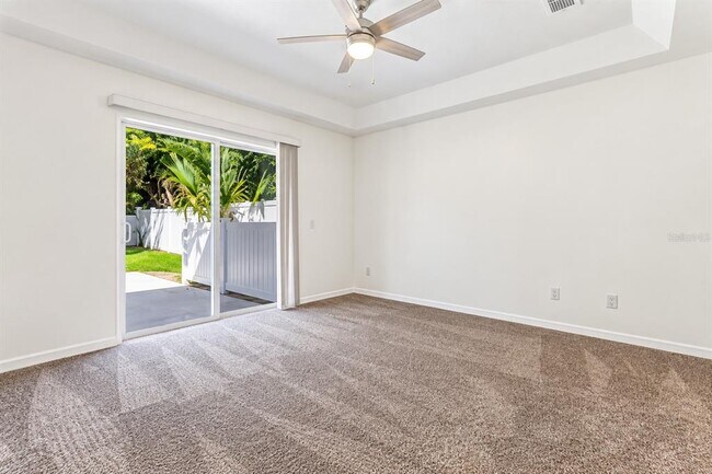Building Photo - 16013 Stags Leap Dr