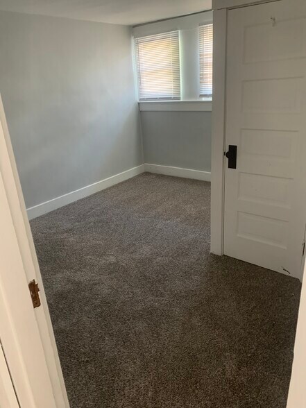 Bedroom 3 - 1845 King Ave