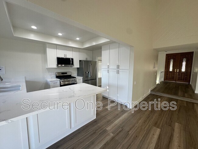 Building Photo - 2738 W Appalachian Ct