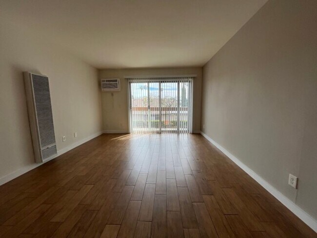 Building Photo - Citrus Cove Apartments 1 br