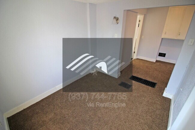 Building Photo - 78 Notre Dame Ave