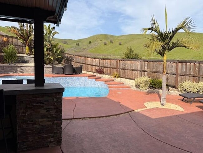 Building Photo - Spacious Single-Story Home with Pool, Solar & Outdoor Kitchen