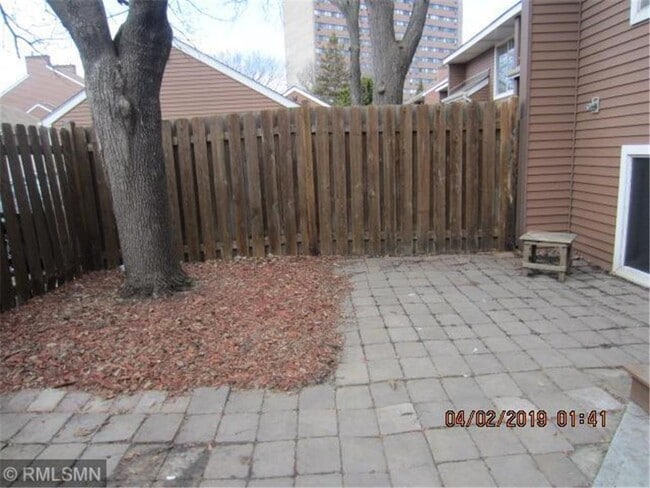 Building Photo - 2323 W Territorial Rd