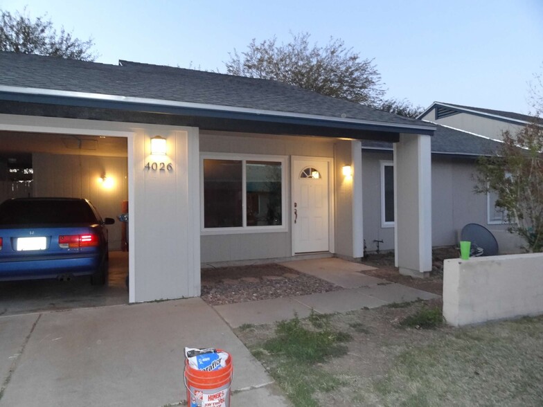 Front entrance & garage - 4026 E Carson Rd