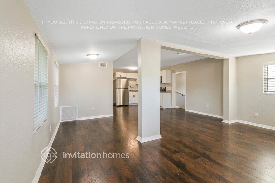 Building Photo - 741 37th Ave S