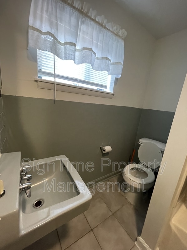 Building Photo - 310 Key Ave