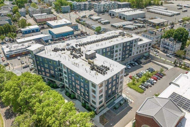 Building Photo - 3531 Washington St