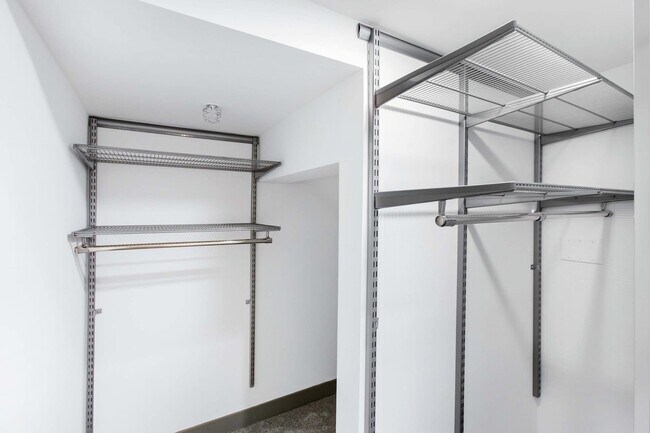 Building Photo - 161 S Normandie Ave