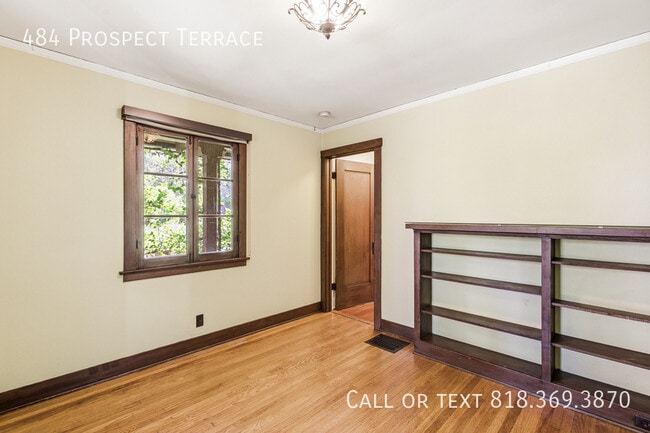 Building Photo - 484 Prospect Terrace