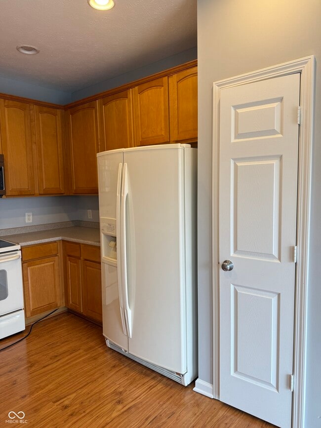 Building Photo - 12028 Esty Way